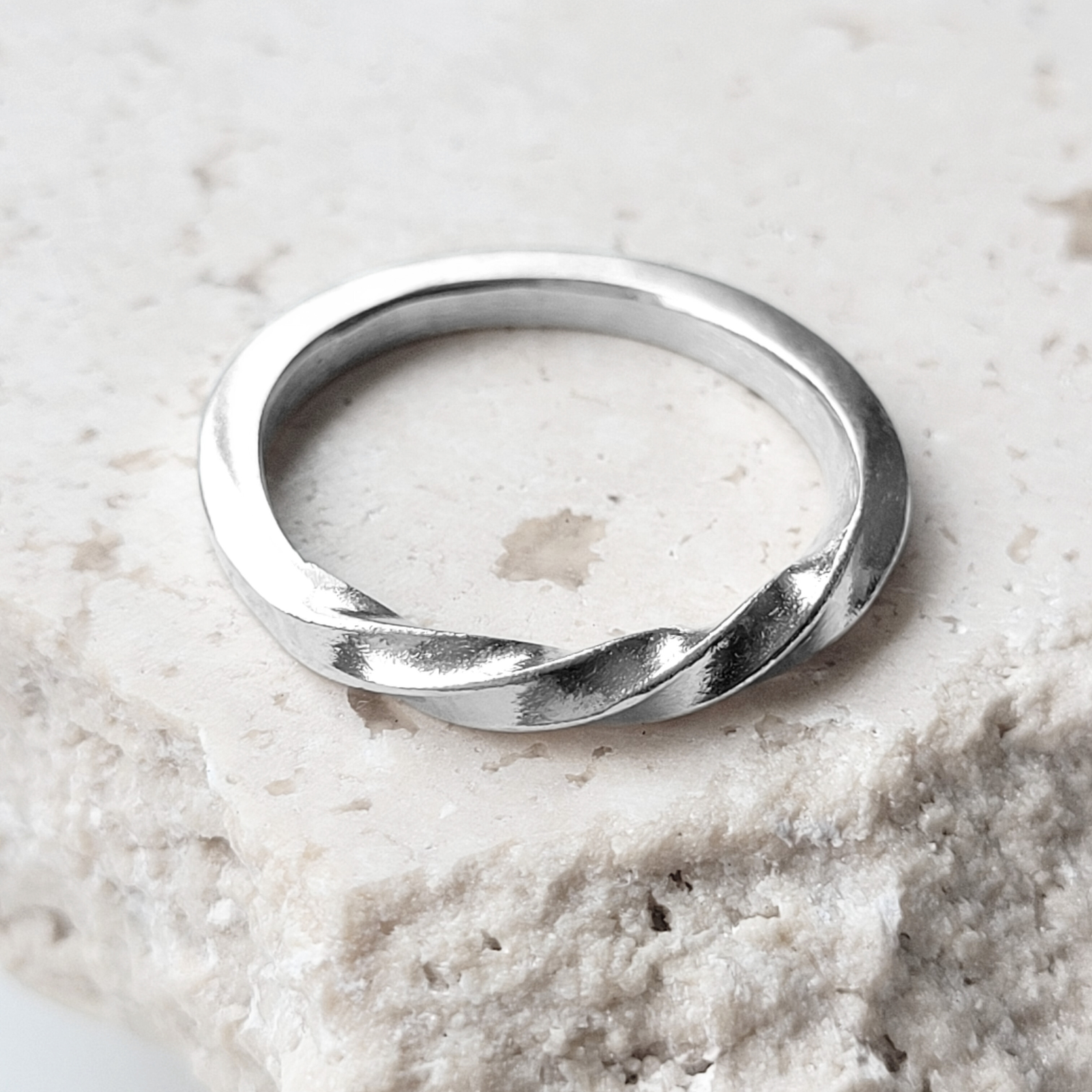 Aliança meio torçade prata 950 - Imagem 3